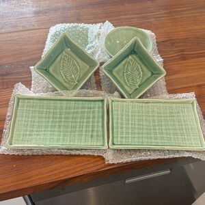 Green Leaf Pattern Serveware Set